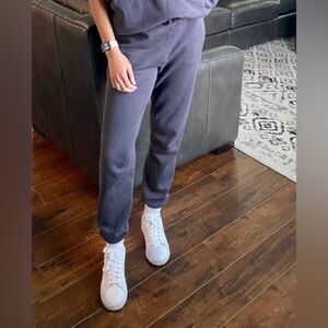 Aritzia TNA Cozy Fleece Perfect Hi-Rise Sweatpants